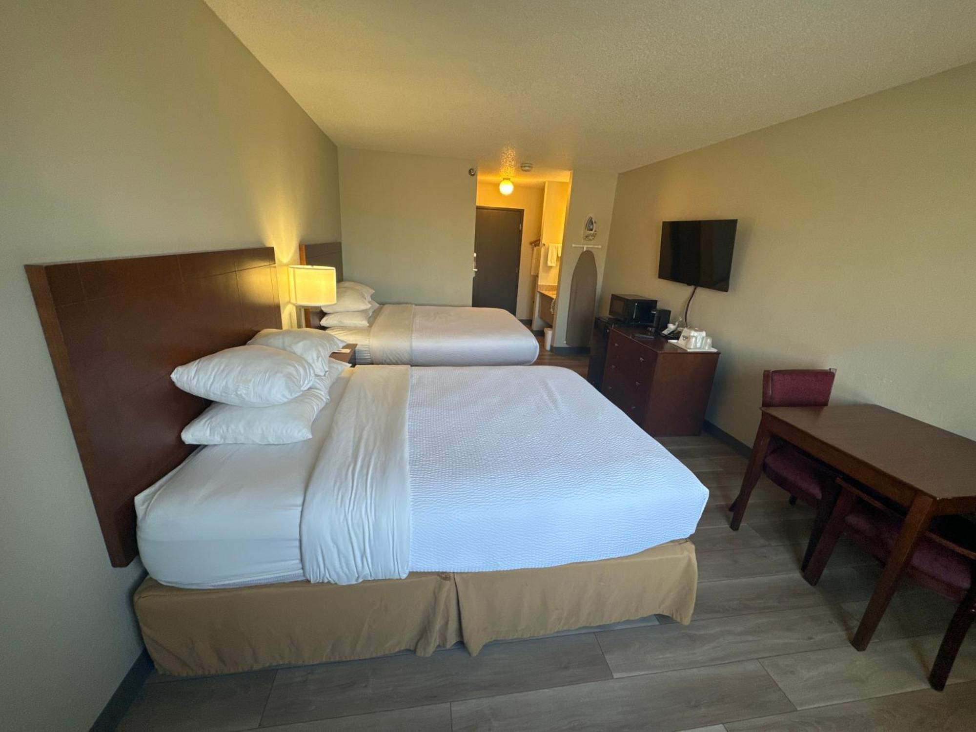 Days Inn By Wyndham Salina I-70 Eksteriør bilde