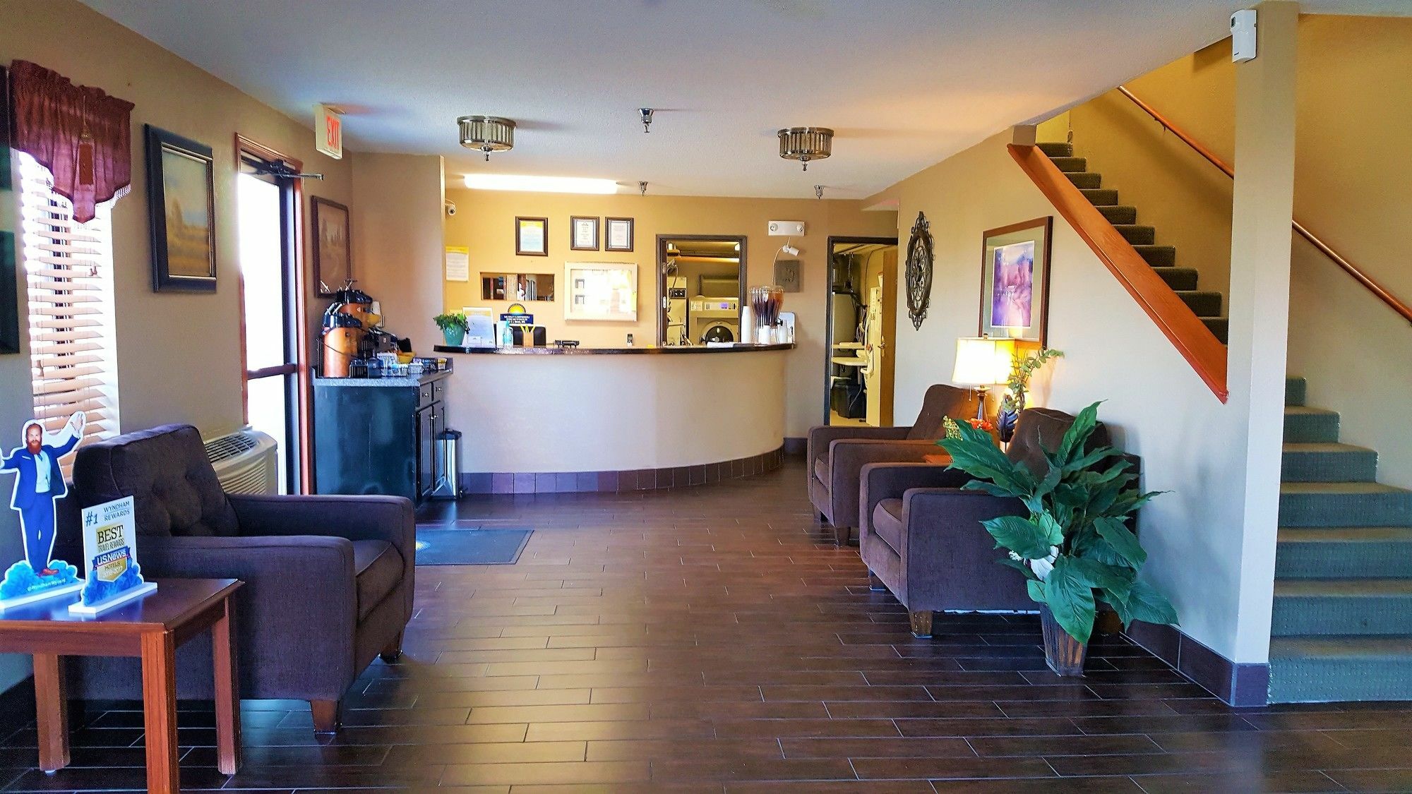 Days Inn By Wyndham Salina I-70 Eksteriør bilde